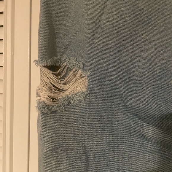 American Eagle Mom Distressed High Rise Light Blue Jeans - Picture 4 of 9